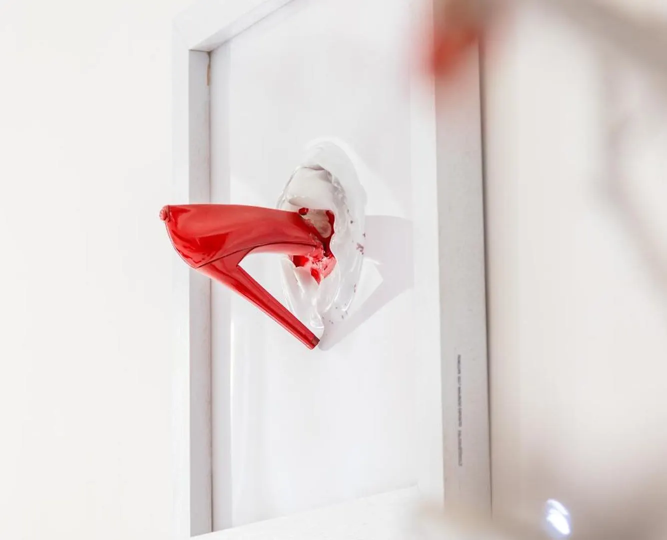 Morghen Red Passion And Pop Art Apartment Naples Italy