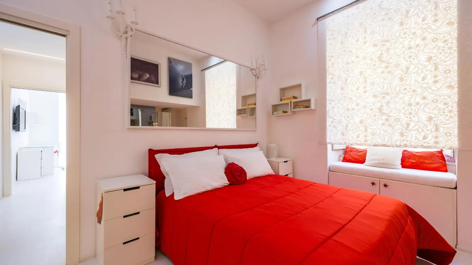 Morghen Red Passion And Pop Art Apartment Naples 0*,